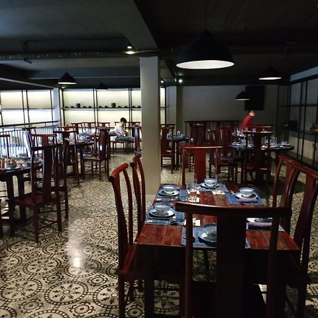 Minh Duc Hotel Ha Long Buitenkant foto